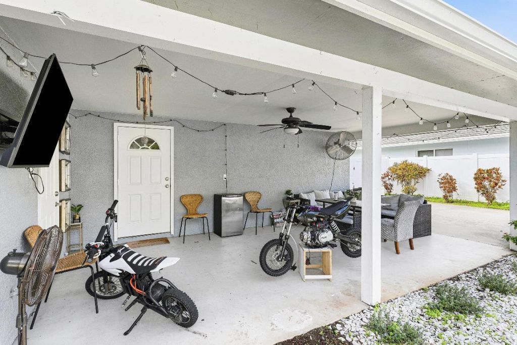 971 SW 12th Street, Boca Raton, FL 33486 Photo