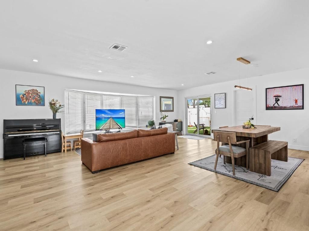 2011 NE 60th Street, Fort Lauderdale, FL 33308 Photo