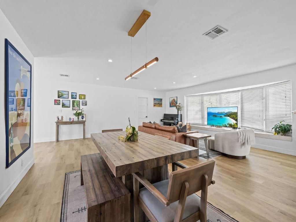 2011 NE 60th Street, Fort Lauderdale, FL 33308 Photo