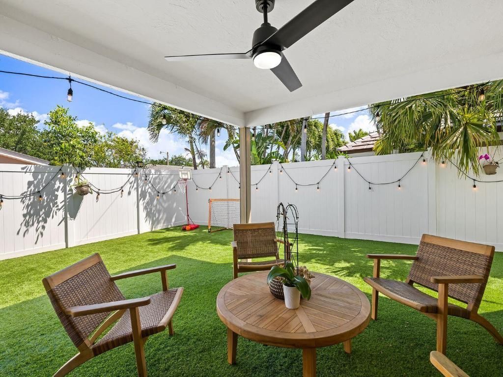 2011 NE 60th Street, Fort Lauderdale, FL 33308 Photo