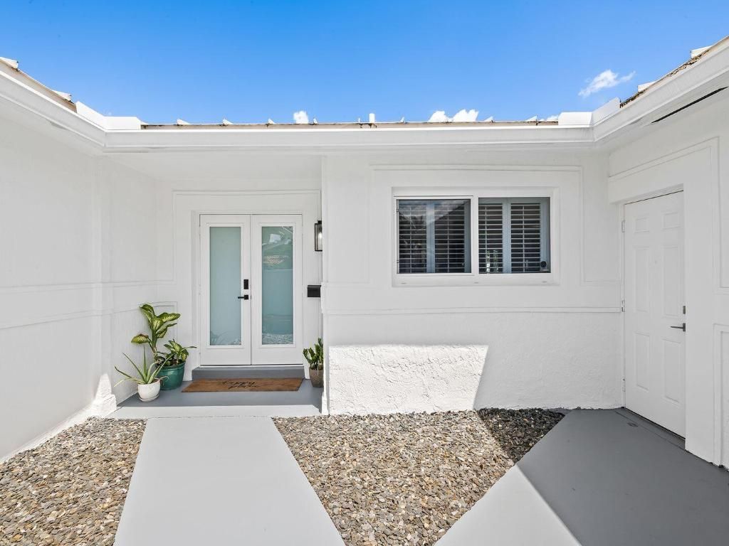 2011 NE 60th Street, Fort Lauderdale, FL 33308 Photo