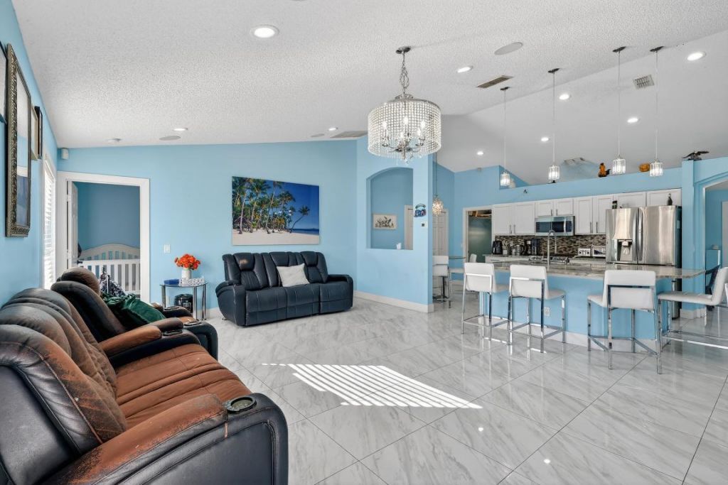 1121 SW Ivanhoe Street W, Port Saint Lucie, FL 34983 Photo