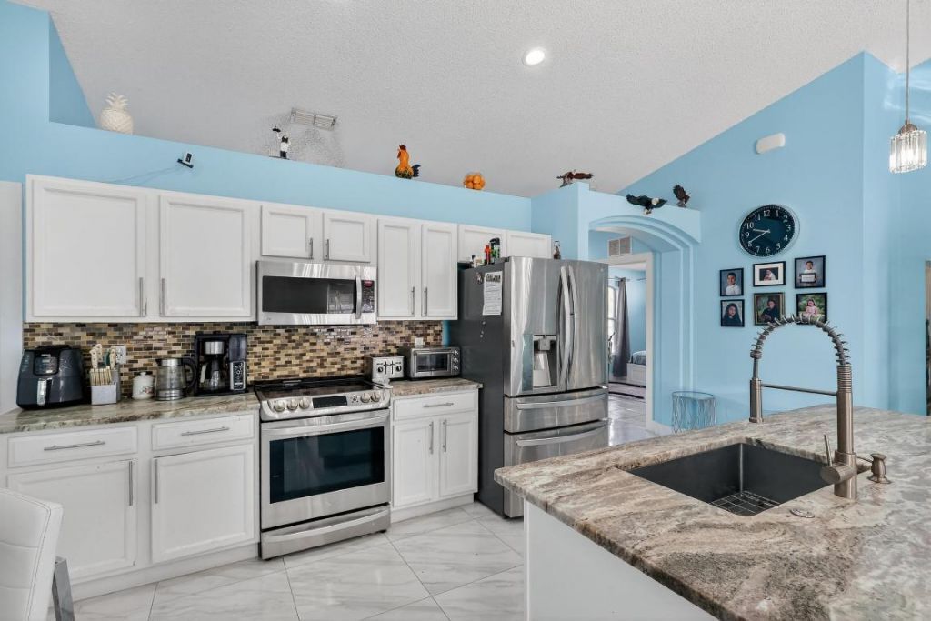 1121 SW Ivanhoe Street W, Port Saint Lucie, FL 34983 Photo