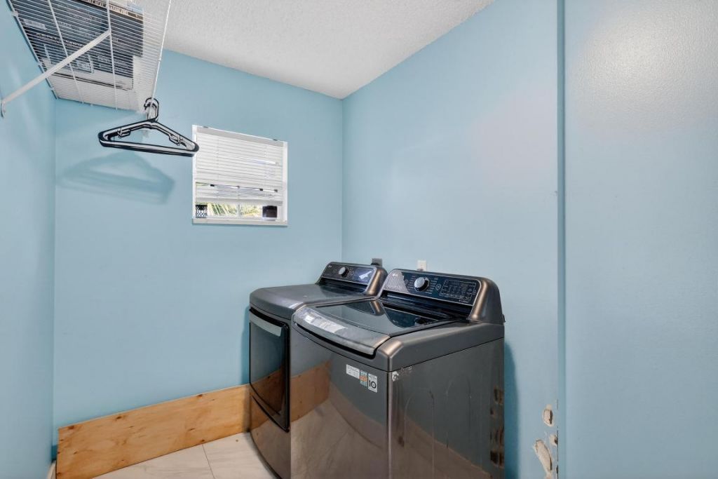 1121 SW Ivanhoe Street W, Port Saint Lucie, FL 34983 Photo