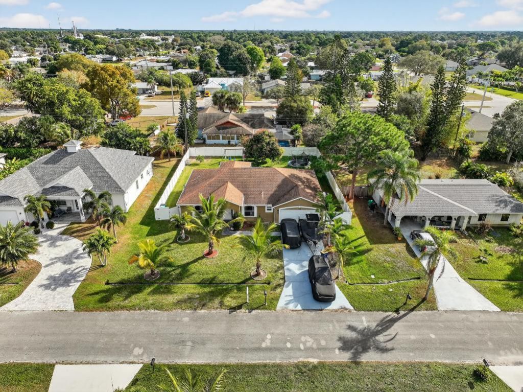 1121 SW Ivanhoe Street W, Port Saint Lucie, FL 34983 Photo