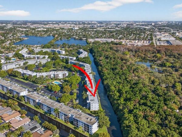 107 Royal Park Drive, Unit 1e, Oakland Park, FL 33309