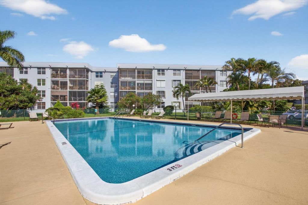 107 Royal Park Drive, Unit 1e, Oakland Park, FL 33309 Photo