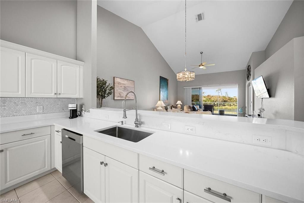 20060 Seagrove St, Unit 1807, Estero, FL 33928 Photo