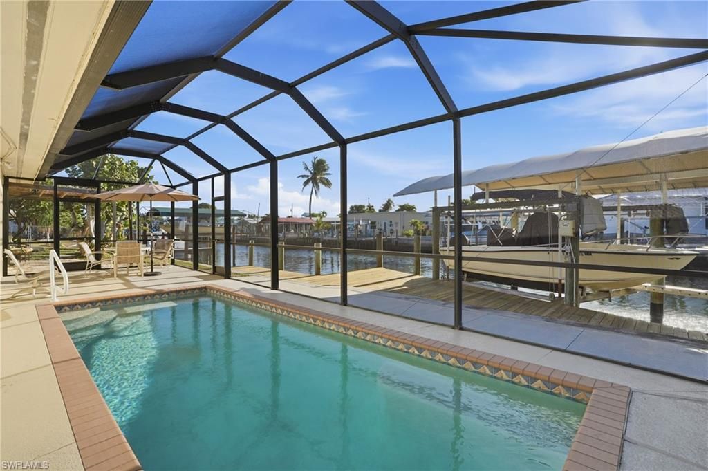 2821 Bruce St, Matlacha, FL 33993 Photo