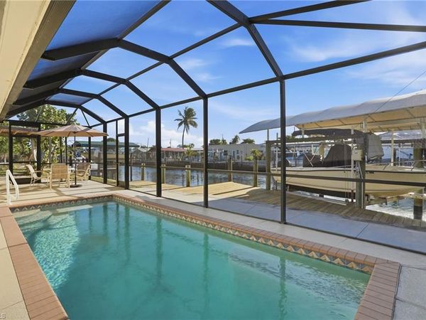 2821 Bruce ST, MATLACHA, FL 33993