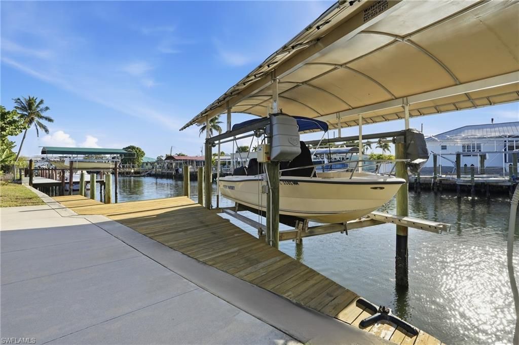 2821 Bruce St, Matlacha, FL 33993 Photo