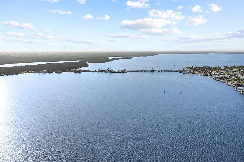 2821 Bruce St, Matlacha, FL 33993 Photo