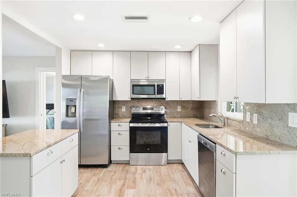 2821 Bruce St, Matlacha, FL 33993 Photo