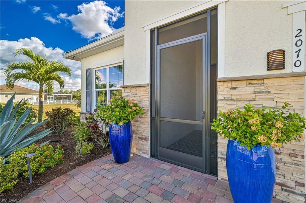 2070 Hickeys Creekside Dr, Alva, FL 33920 Photo