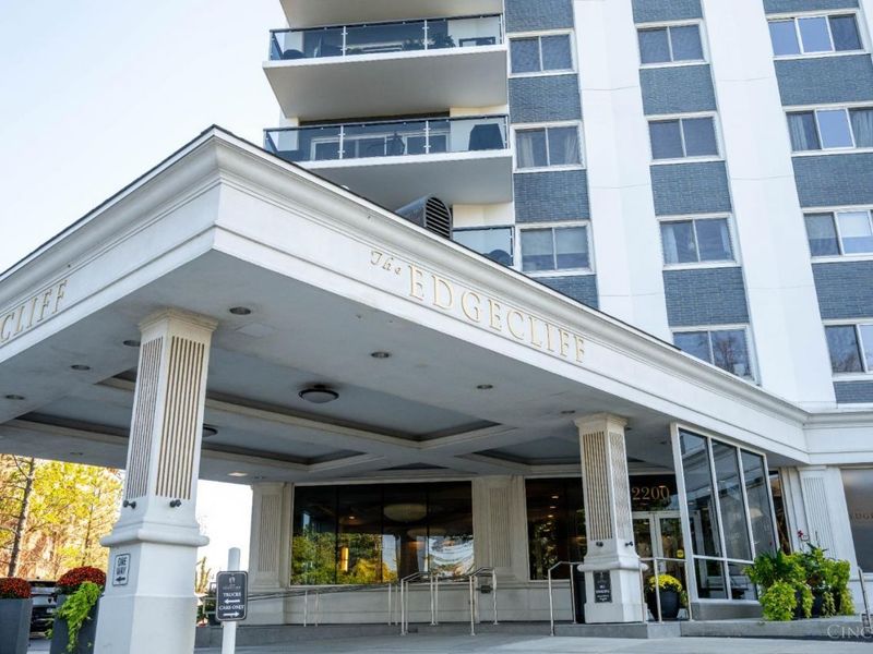 2200 Victory Parkway, Unit 2406, Cincinnati, OH 45206 Photo 2