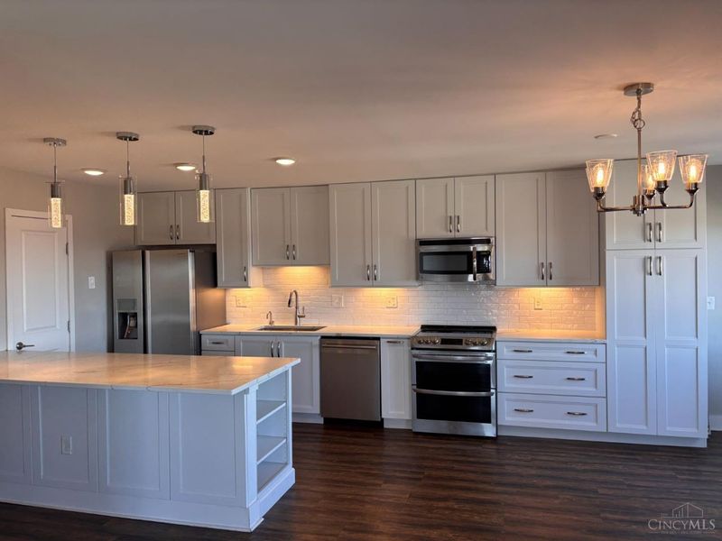 2200 Victory Parkway, Unit 2406, Cincinnati, OH 45206 Photo 3