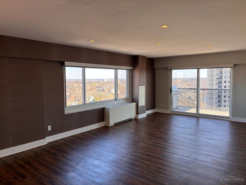 2200 Victory Parkway, Unit 2406, Cincinnati, OH 45206 Photo 8