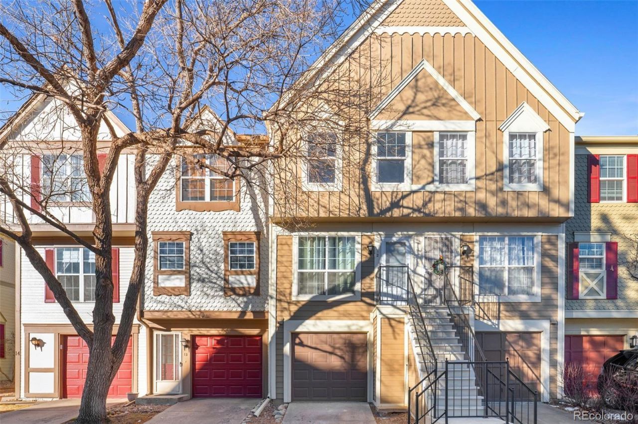 1811 S Quebec Way, Unit 12, Denver, CO 80231 Main Photo