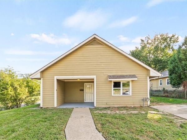 2901 Wayne Avenue, Kansas City, MO 64109