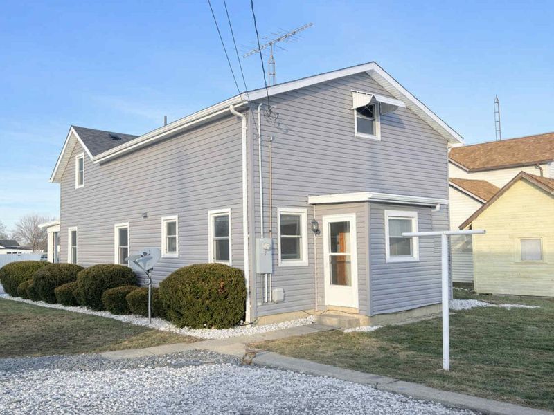 205 E College Street, Jackson Center, OH 45334 Photo 2