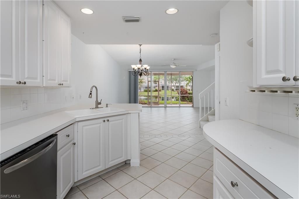 5353 Cove Cir, Naples, FL 34119 Photo