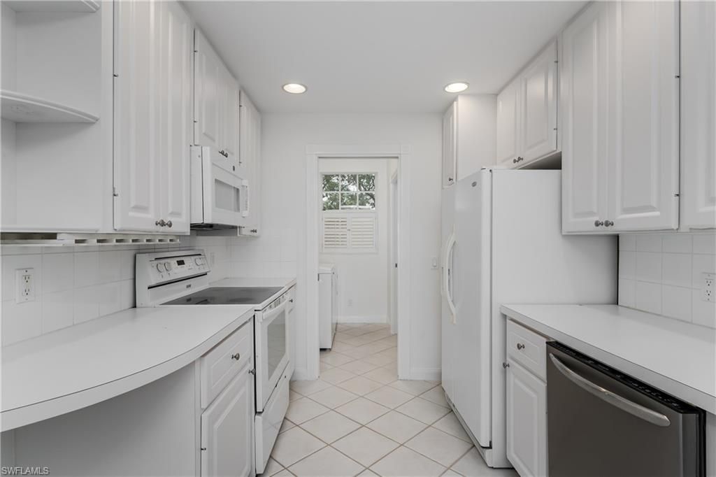 5353 Cove Cir, Naples, FL 34119 Photo