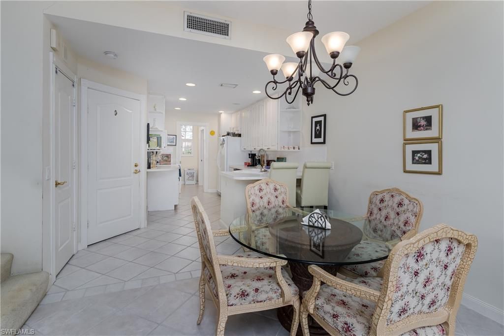 5353 Cove Cir, Naples, FL 34119 Photo