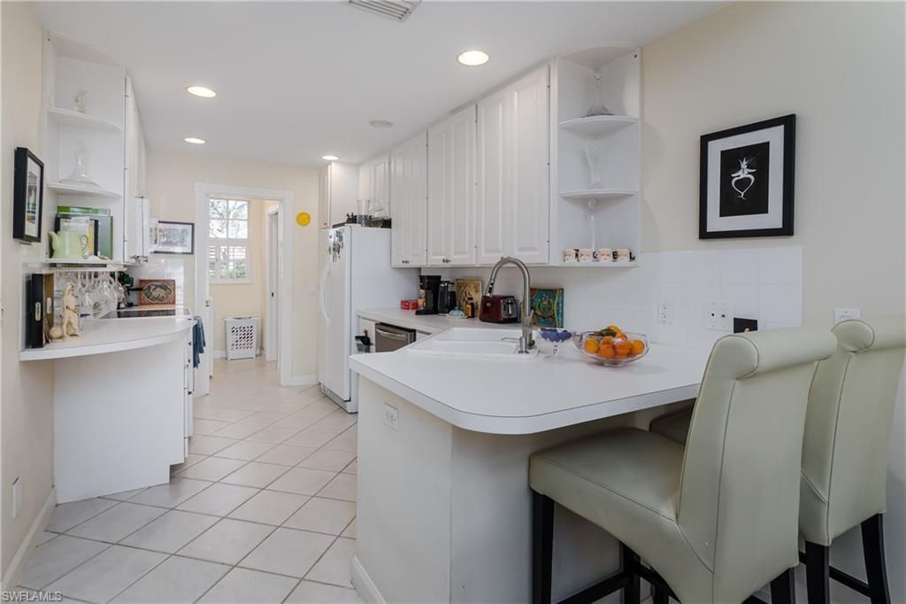 5353 Cove Cir, Naples, FL 34119 Photo