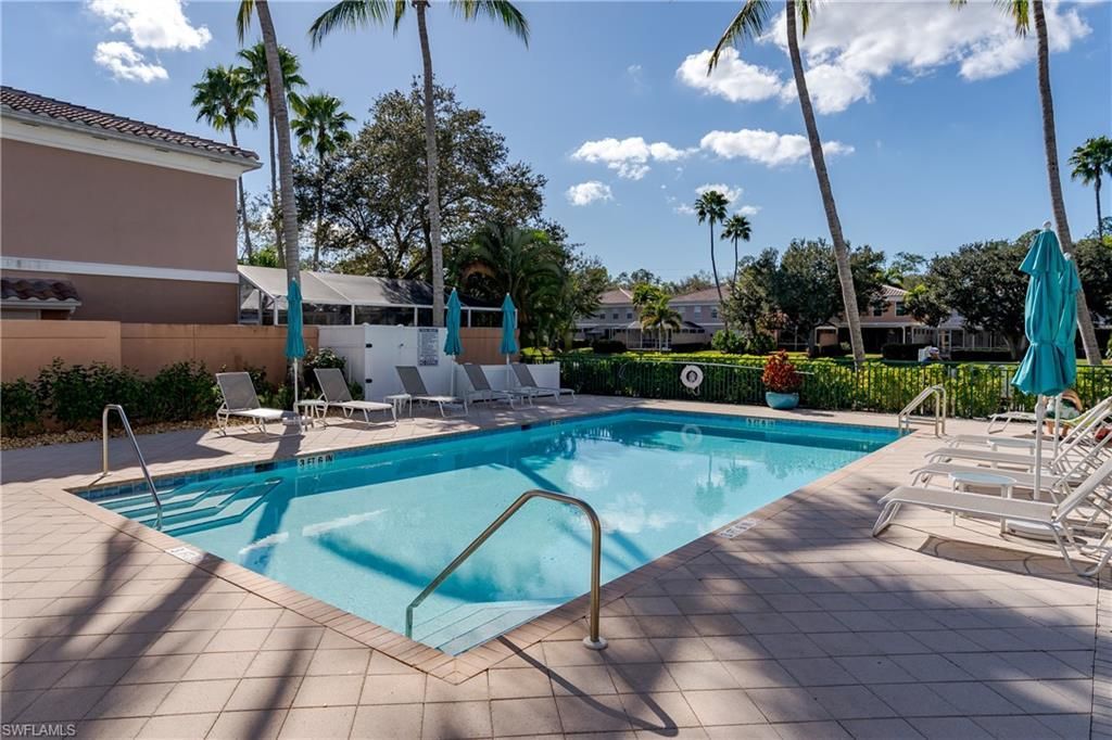 5353 Cove Cir, Naples, FL 34119 Photo