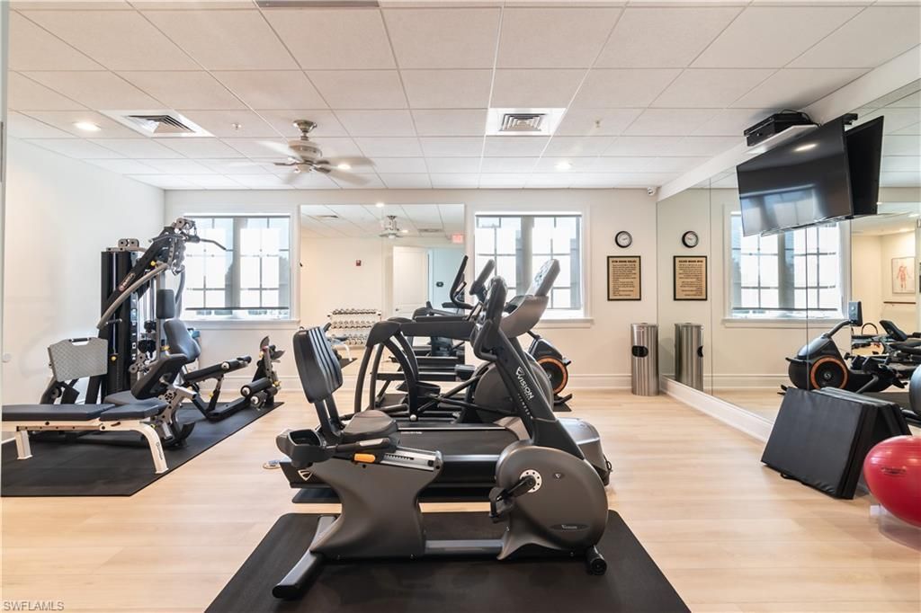 1400 Gulf Shore Blvd N, Unit 307, Naples, FL 34102 Photo