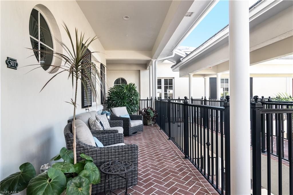 1400 Gulf Shore Blvd N, Unit 307, Naples, FL 34102 Photo