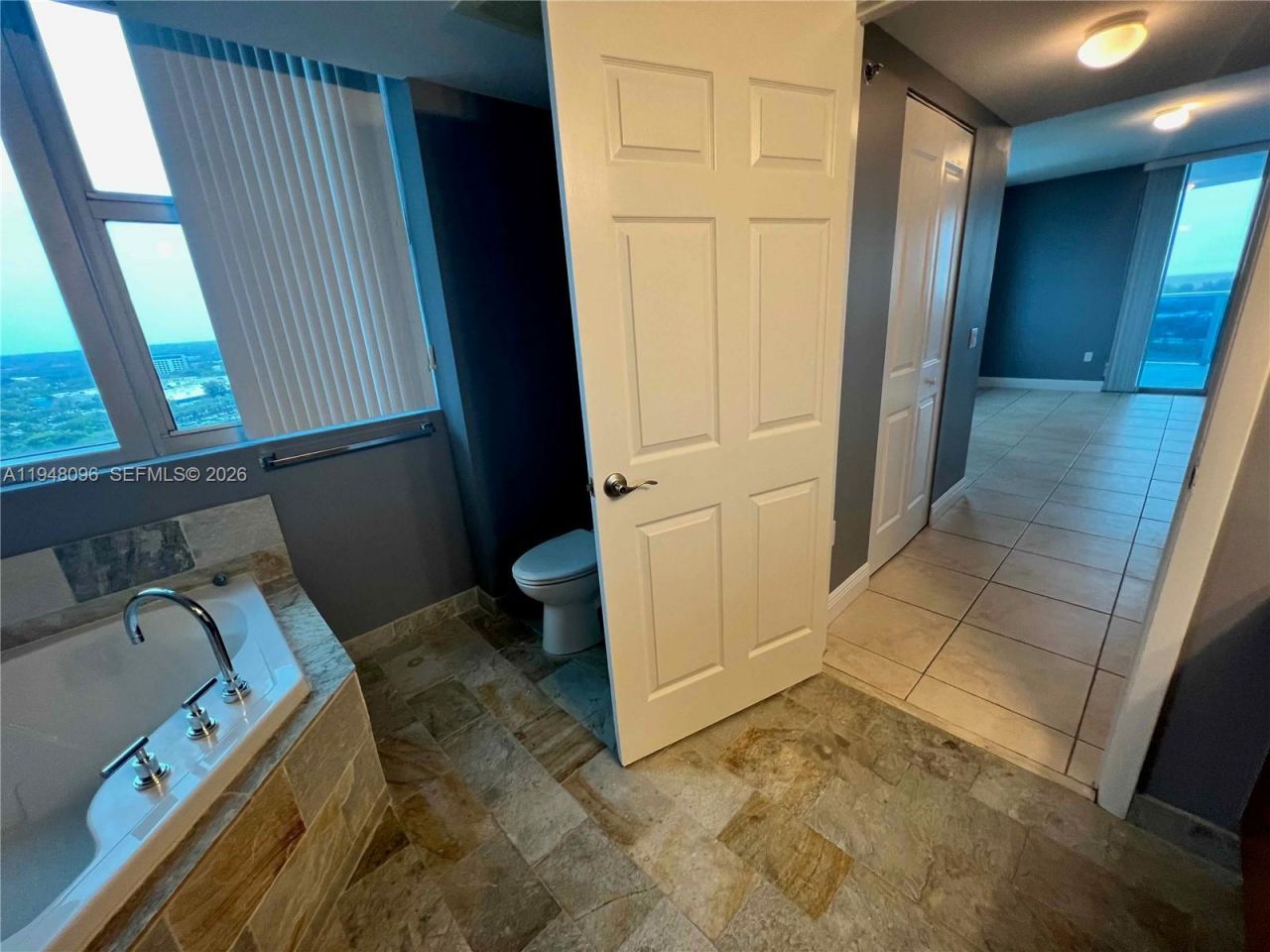 2641 N Flamingo Rd, Unit 1701N, Sunrise, FL 33323 Photo