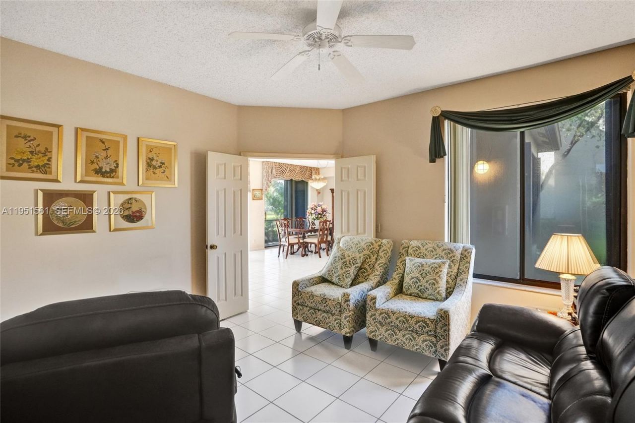 10530 NW 10th St, Unit B-125, Plantation, FL 33322 Photo