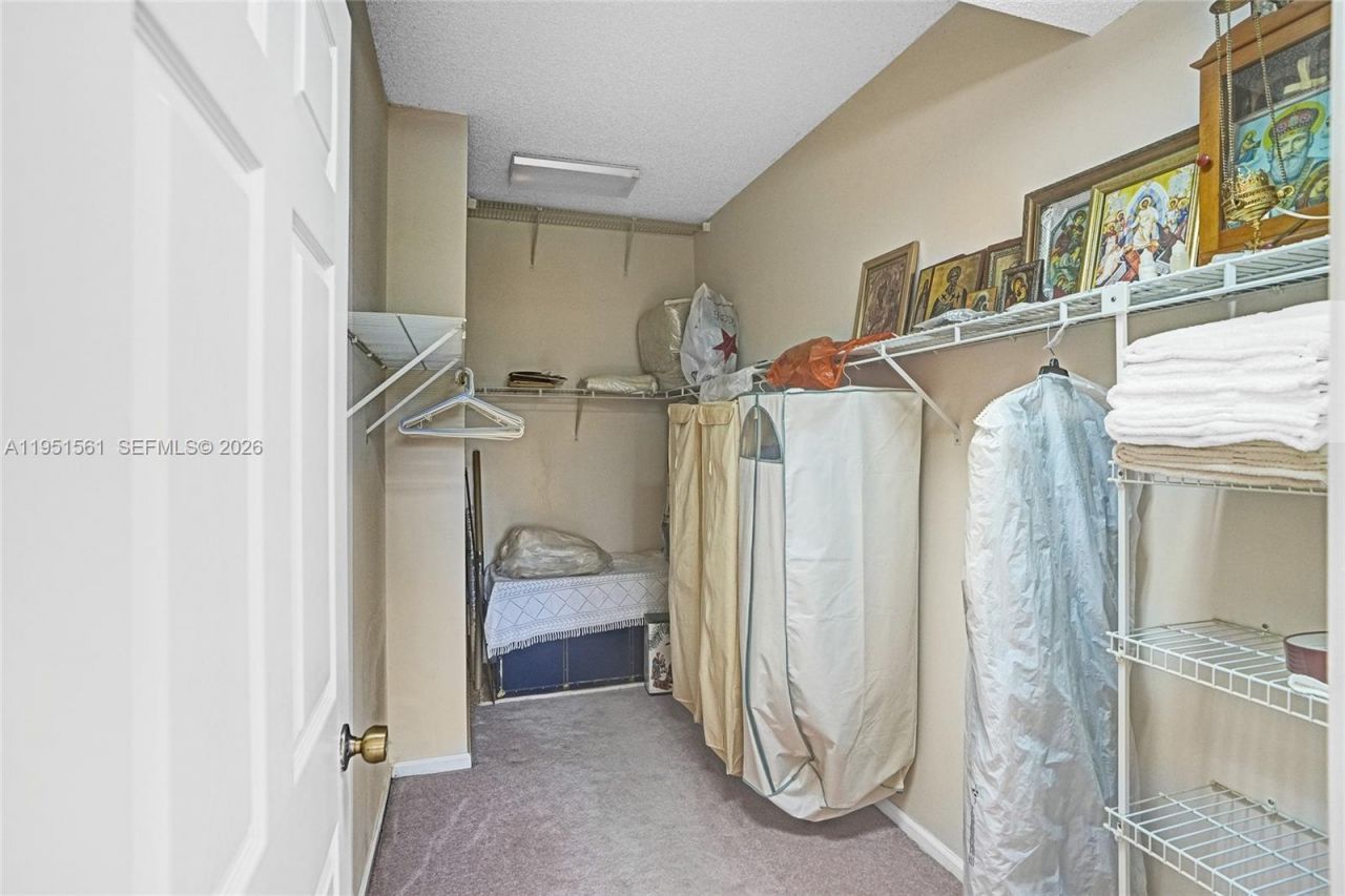 10530 NW 10th St, Unit B-125, Plantation, FL 33322 Photo