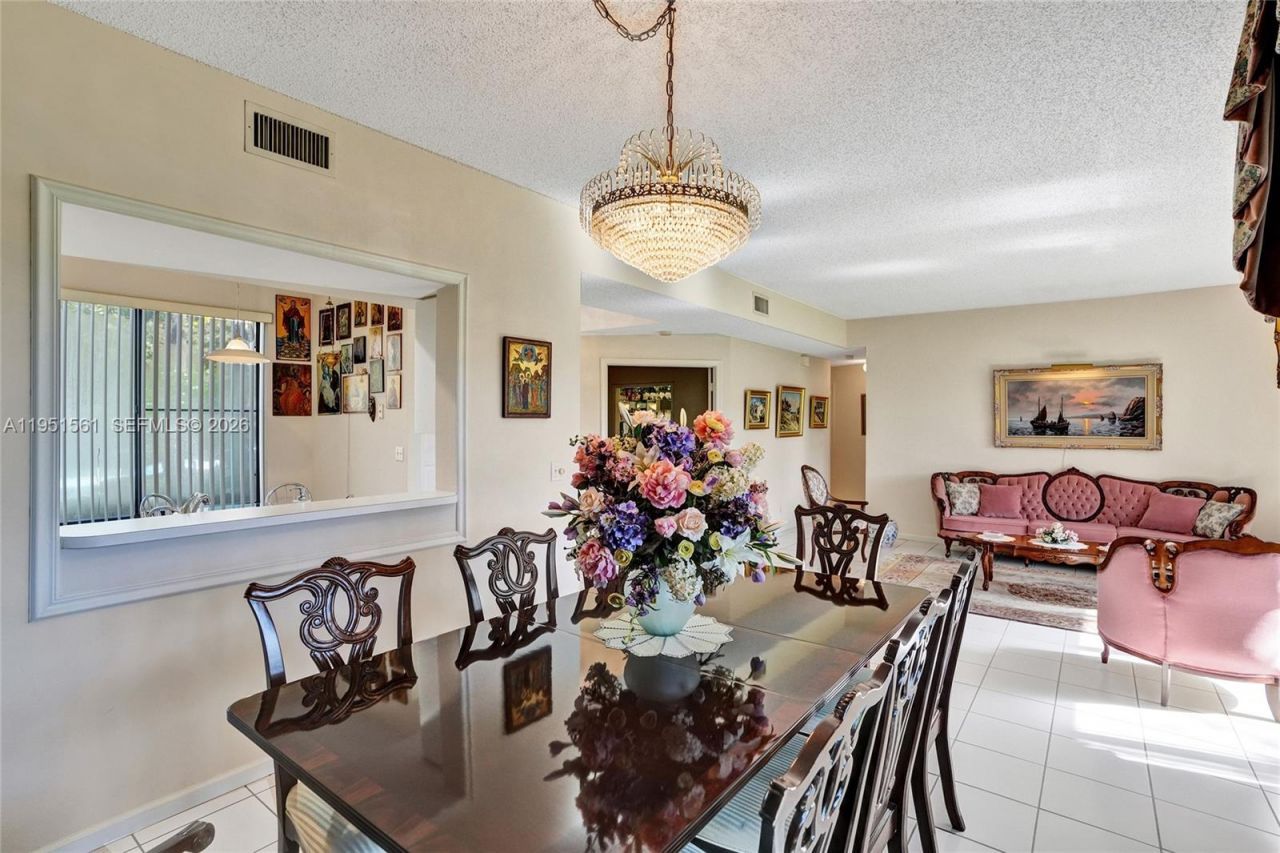 10530 NW 10th St, Unit B-125, Plantation, FL 33322 Photo