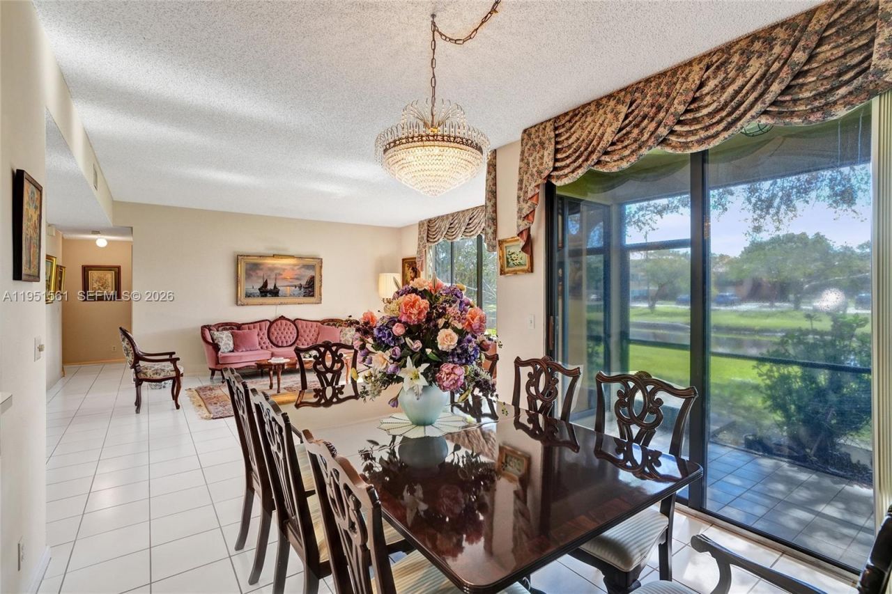 10530 NW 10th St, Unit B-125, Plantation, FL 33322 Photo