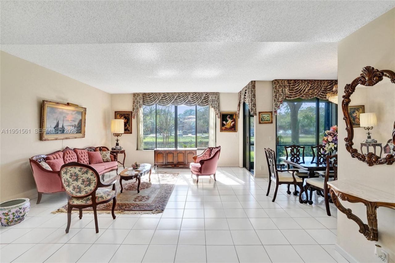 10530 NW 10th St, Unit B-125, Plantation, FL 33322 Photo