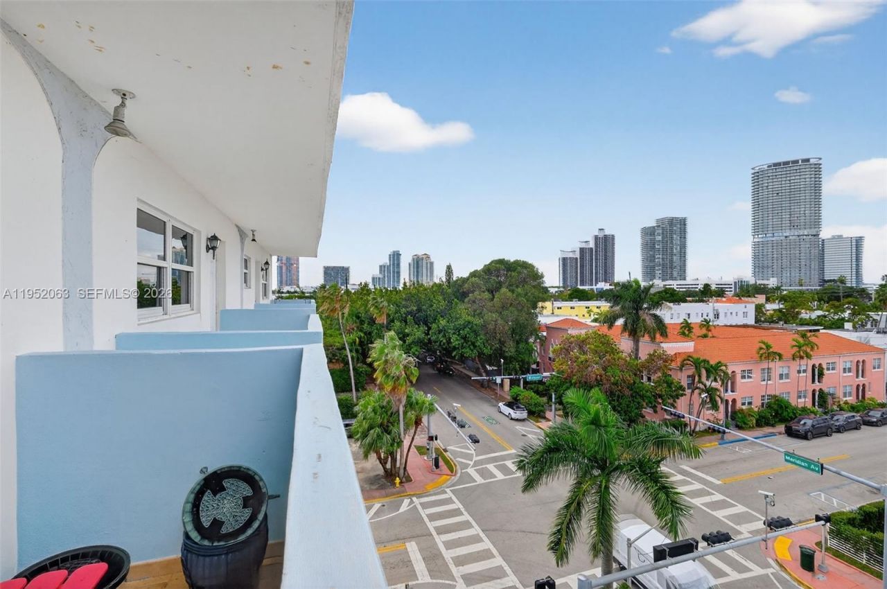 801 Meridian Ave, Unit PHB, Miami Beach, FL 33139 Photo