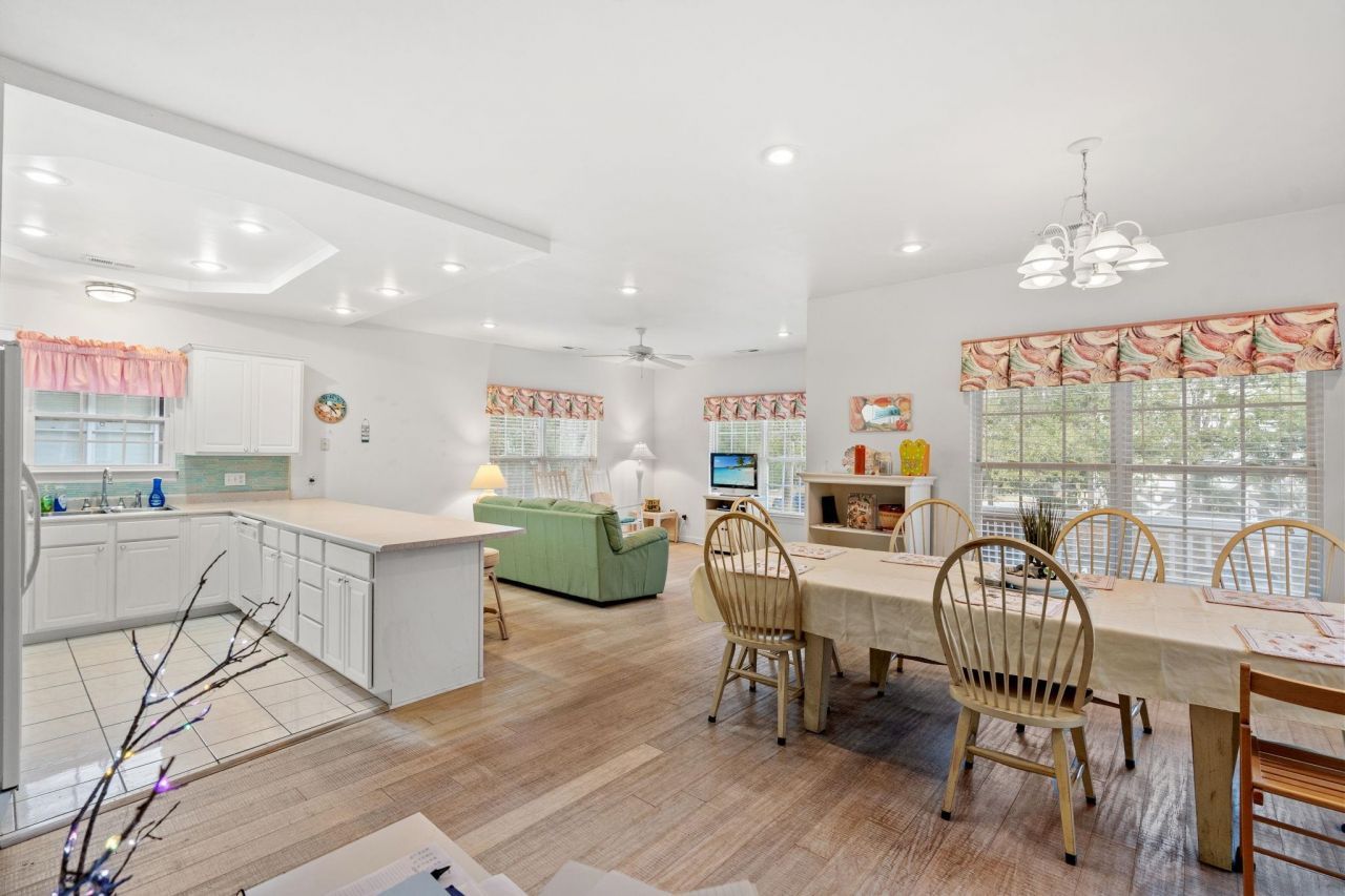 119 B 9th Ave. N Photo 3