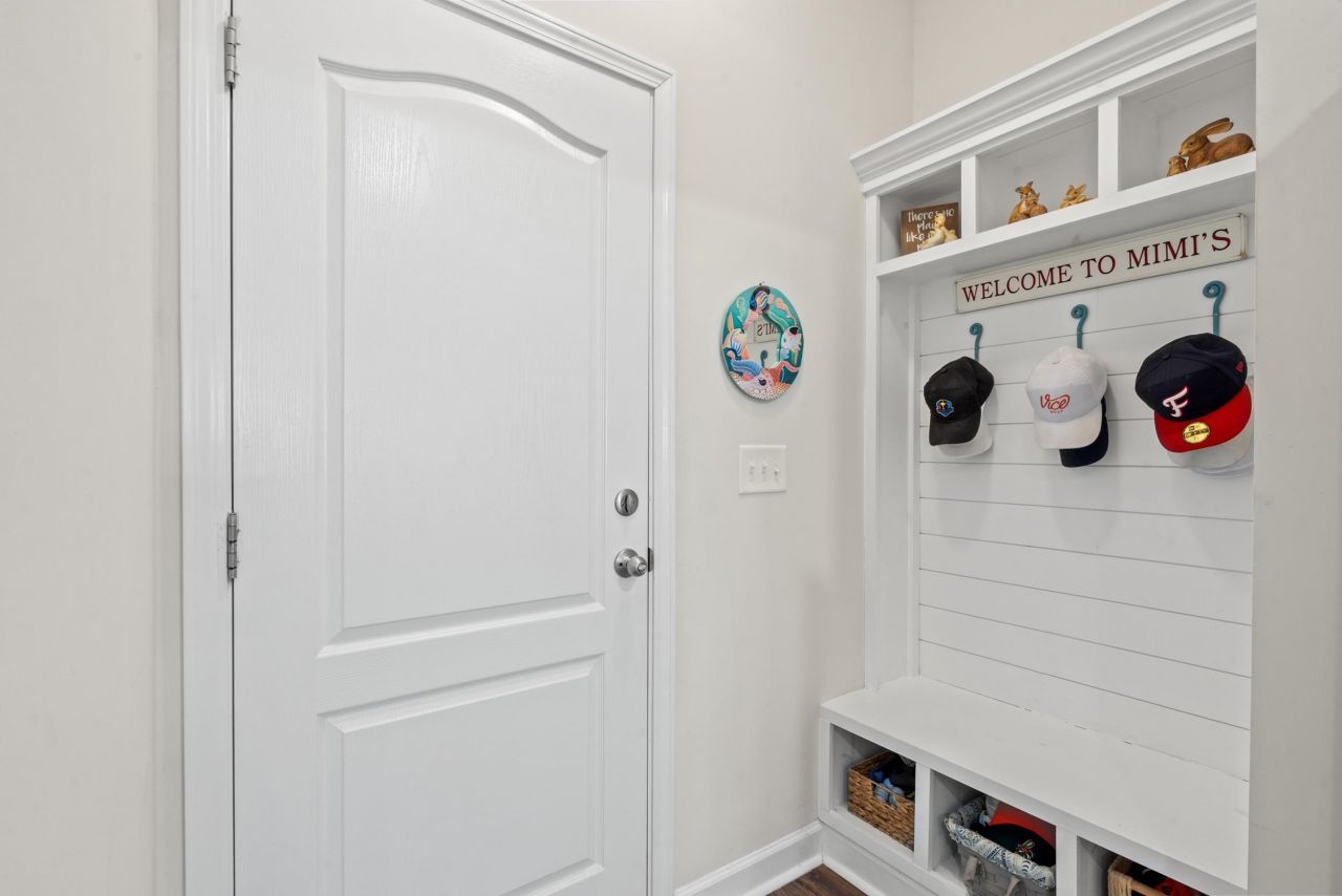 172 Board Landing Circle Photo 27