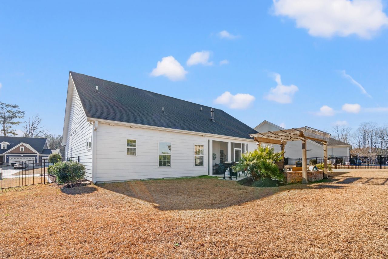 172 Board Landing Circle Photo 33