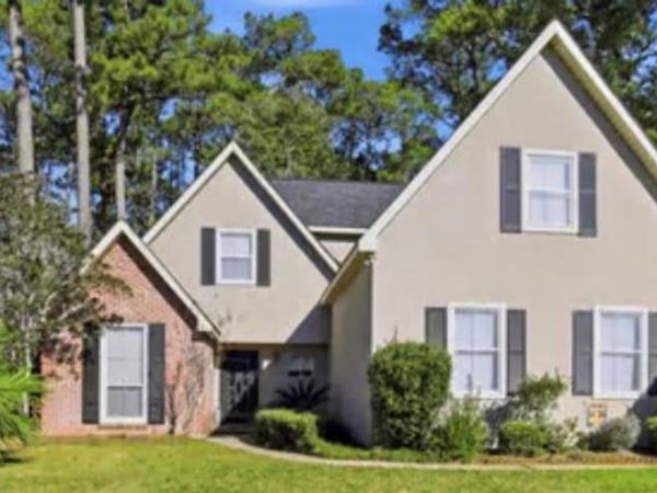 697 SWEET BAY Drive, Mandeville, LA 70448