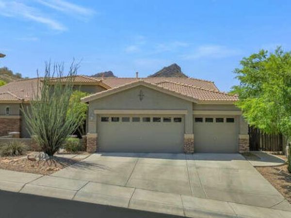 6133 W FETLOCK Trail, Phoenix, AZ 85083