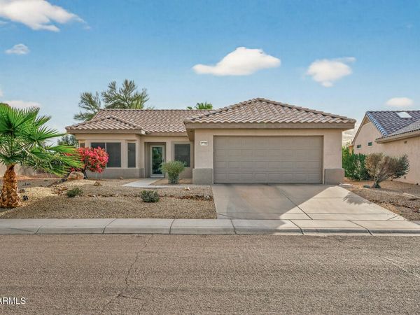 17713 N THOROUGHBRED Drive, Surprise, AZ 85374