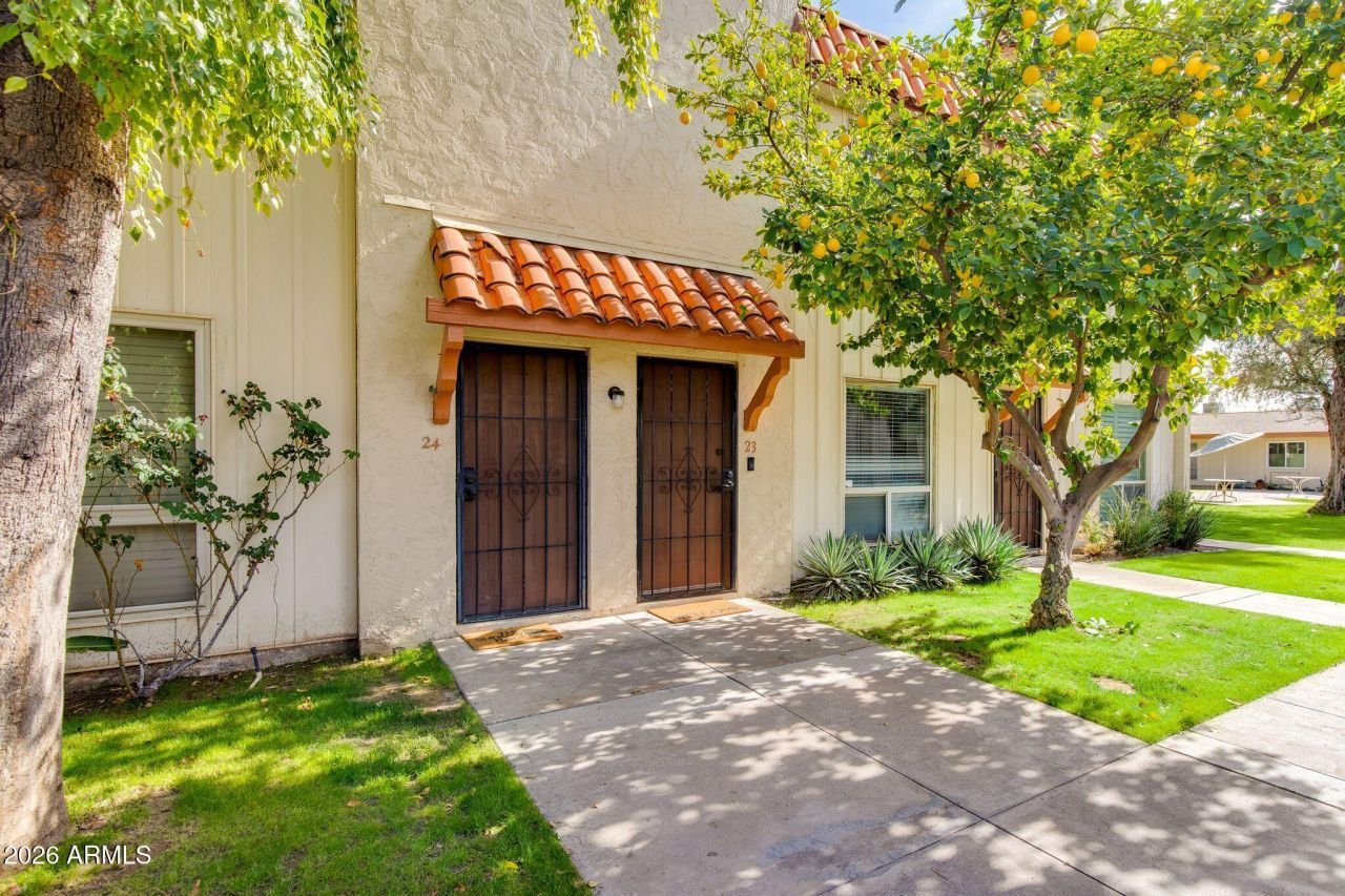 8241 N Central Avenue, Unit 23, Phoenix, AZ 85020 Main Photo