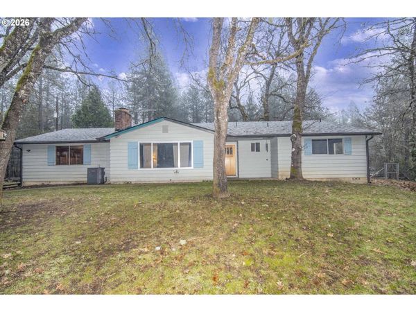 4885 AZALEA DR, Grants Pass, OR 97526