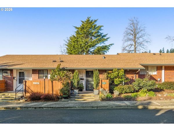 15100 SW CROWN DR, Unit 6, King City, OR 97224