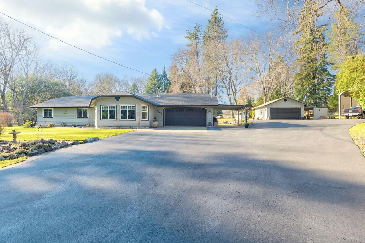 2164 Russell Road, Merlin, OR 97532 Main Photo