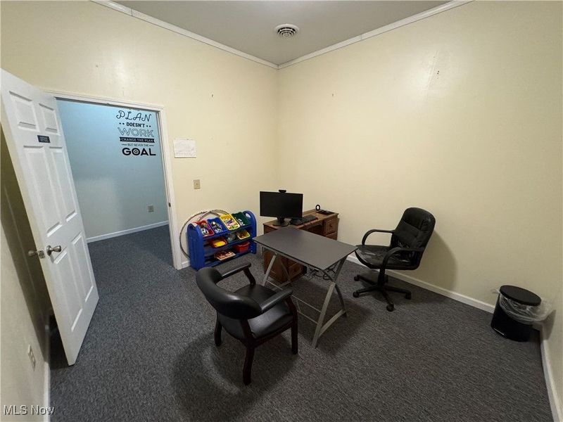 152 E Main Street, Barnesville, OH 43713 Photo 12