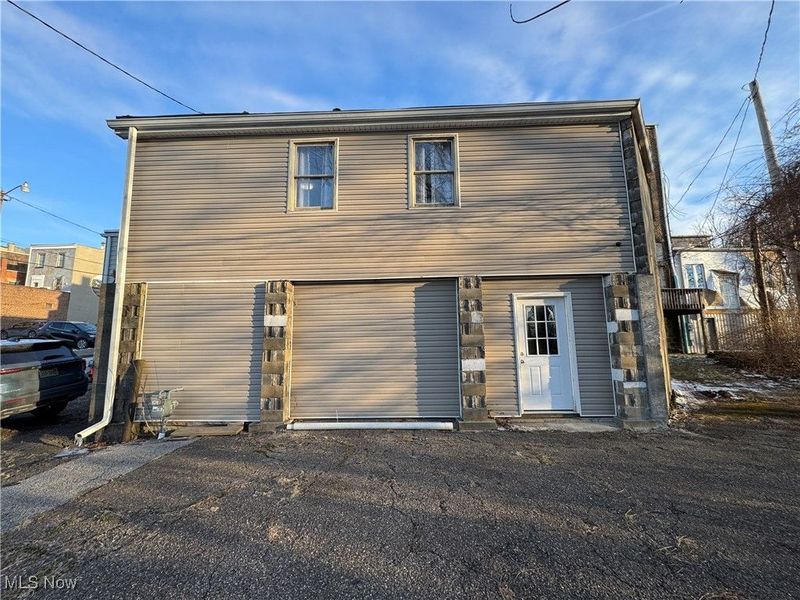 152 E Main Street, Barnesville, OH 43713 Photo 3